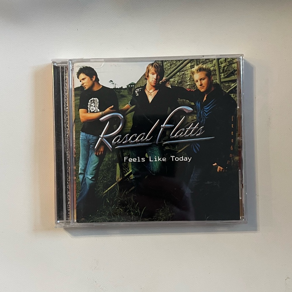 CD cases - Picture 8 of 11